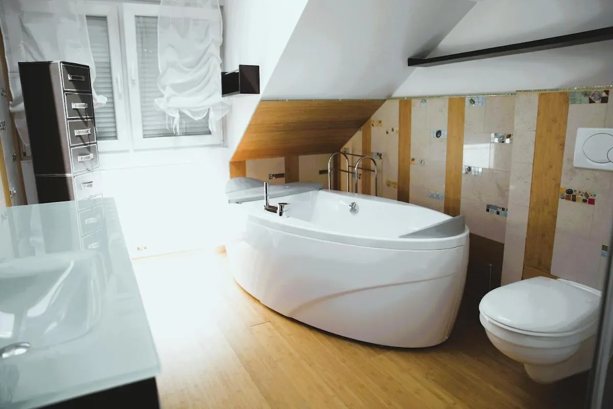 Beautiful Unique 1 Bedroom Apartment Luxemburgo