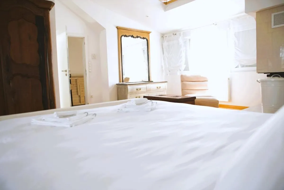 Beautiful Unique 1 Bedroom Apartment Luxembourg